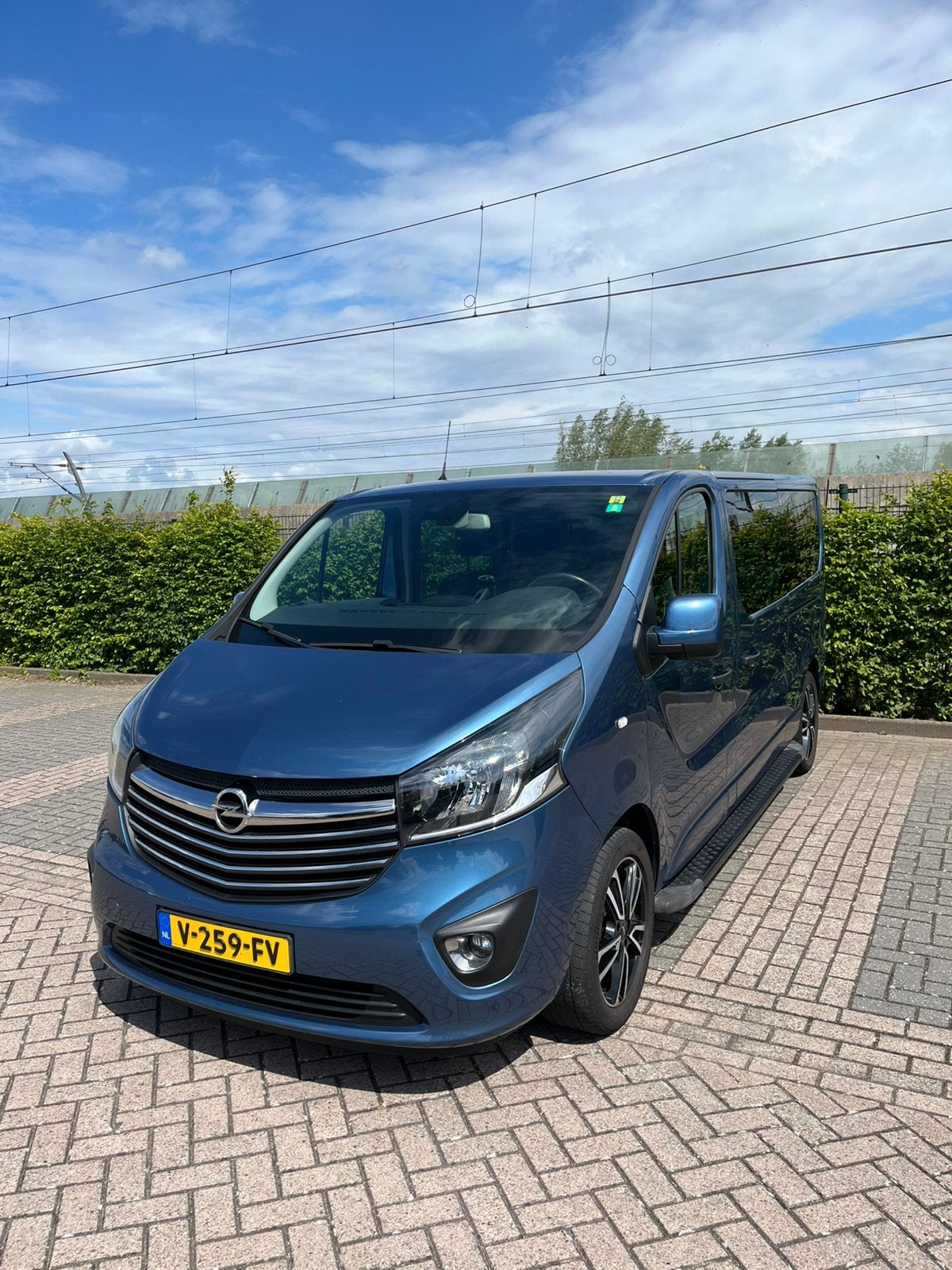 Opel Vivaro 1.6 CDTI  EcoFlex Dubbele Cabine/Luxe Uitvoering, Voorwielaandrijving, 145 pk, Blauw, Bedrijf