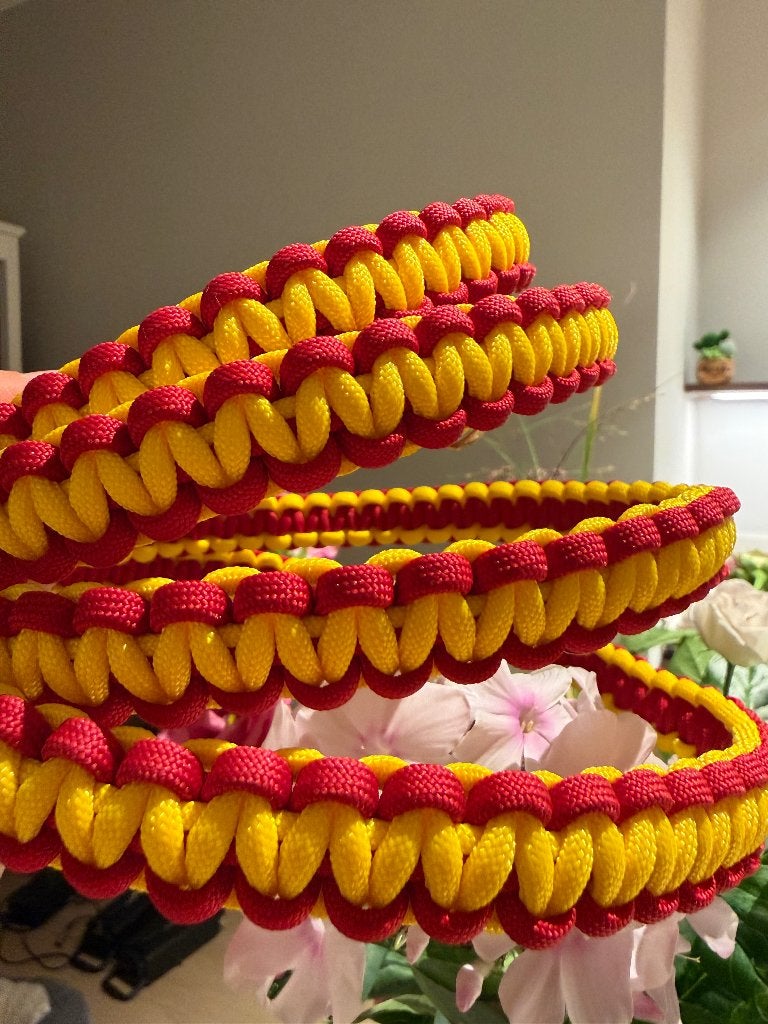 Handgemaakte paracord hondenriem 2.5m, Ophalen of Verzenden, Nieuw, Hondenriem