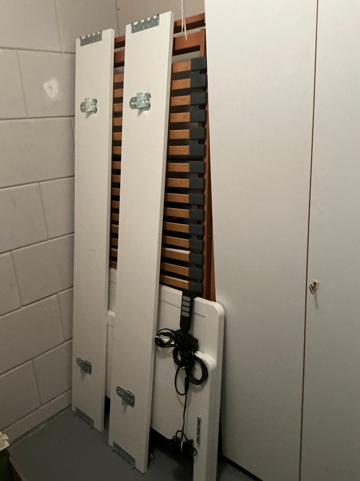 Eenpersoonsbed met verstelbare lattenbodem, Ophalen, Verstelbaar, 90 cm, Eenpersoons