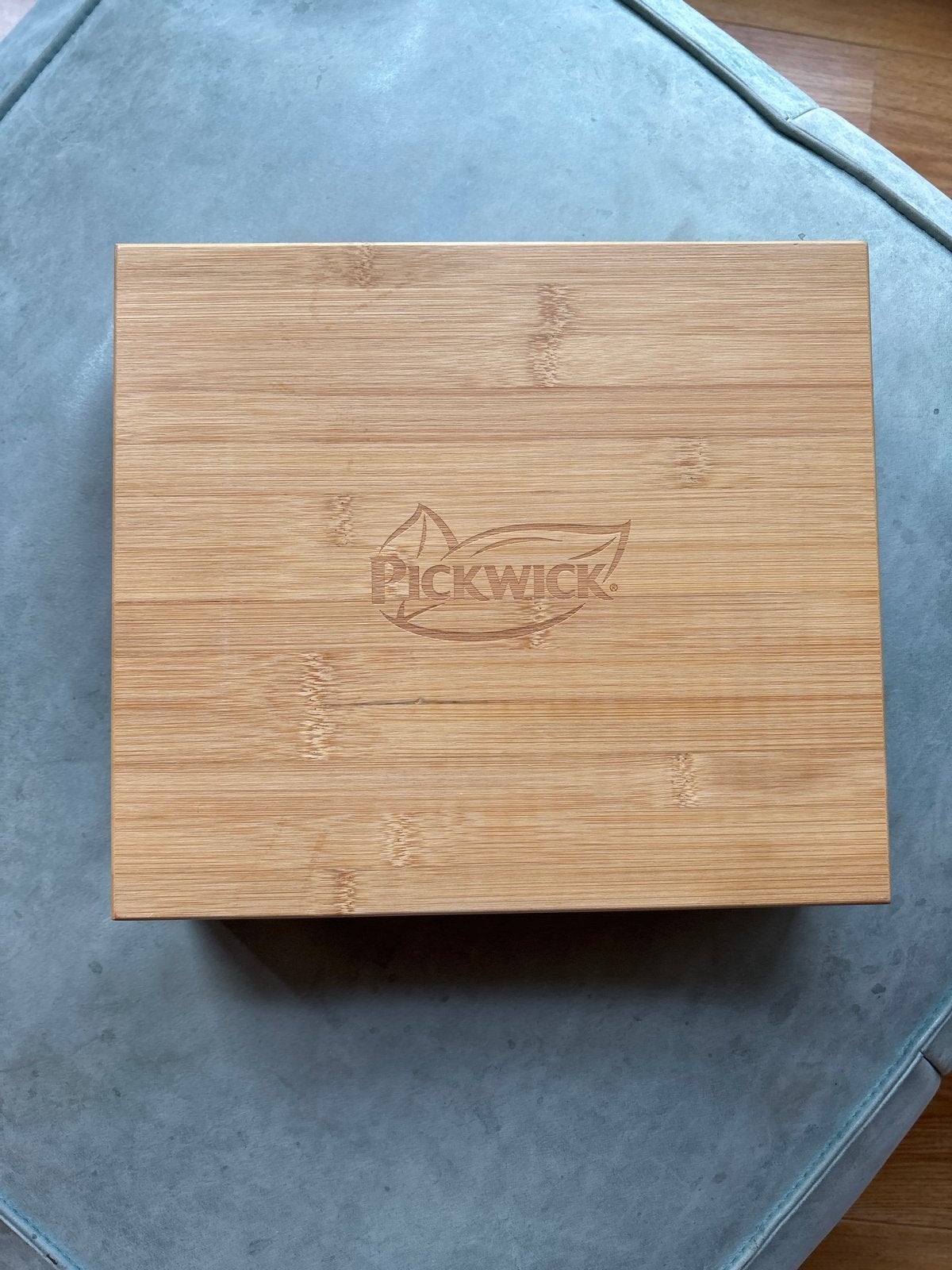 Nieuwe Pickwick theedoos van hout, Ophalen, Nieuw, Bruin, Hout