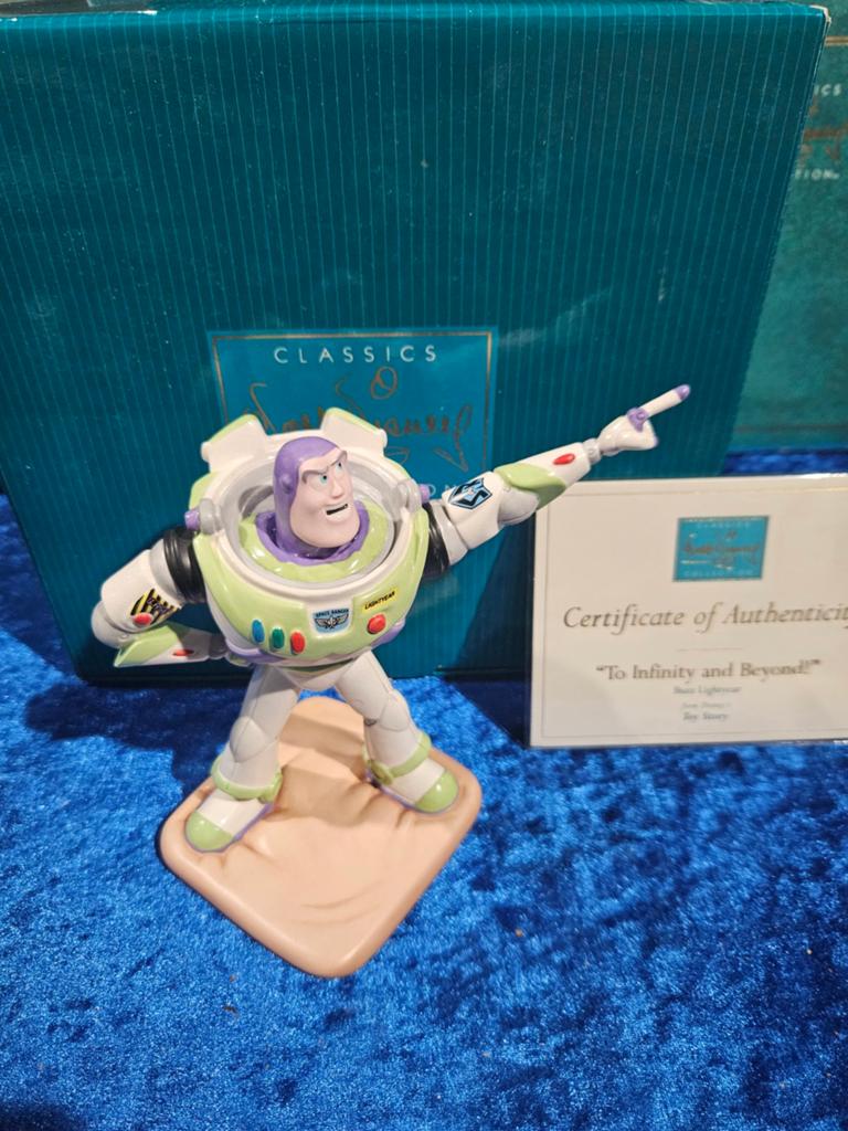 Wdcc Disney Toy Story Buzz Lightyear Met doos en coa, Verzamelen, Disney, Ophalen of Verzenden, Overige figuren, Zo goed als nieuw