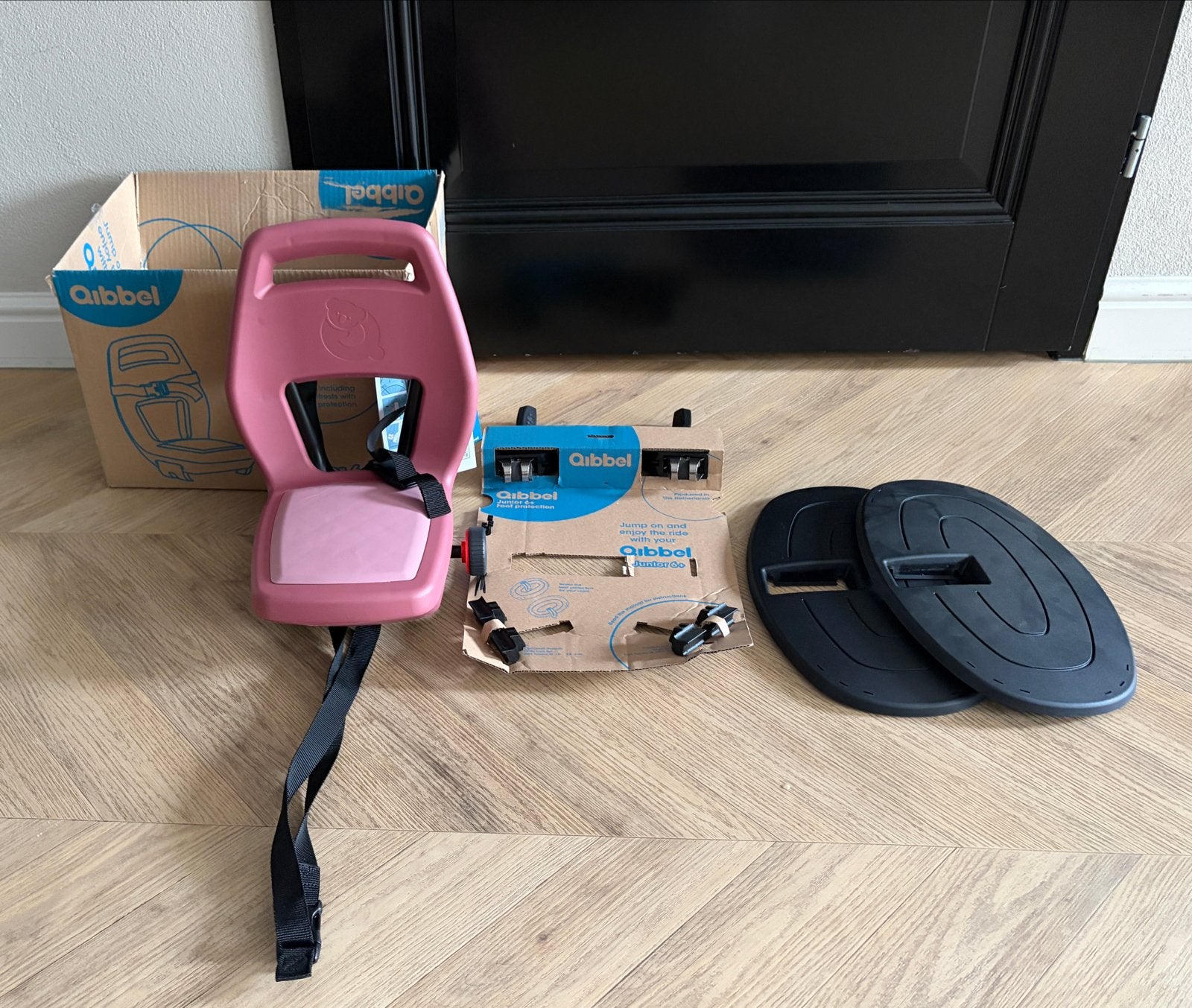 Nieuw! Qibbel Achterzitje Junior 6+ Roze met Voetsteuntjes, Achterzitje, Voetsteuntjes, 22 t/m 36 kg, Nieuw