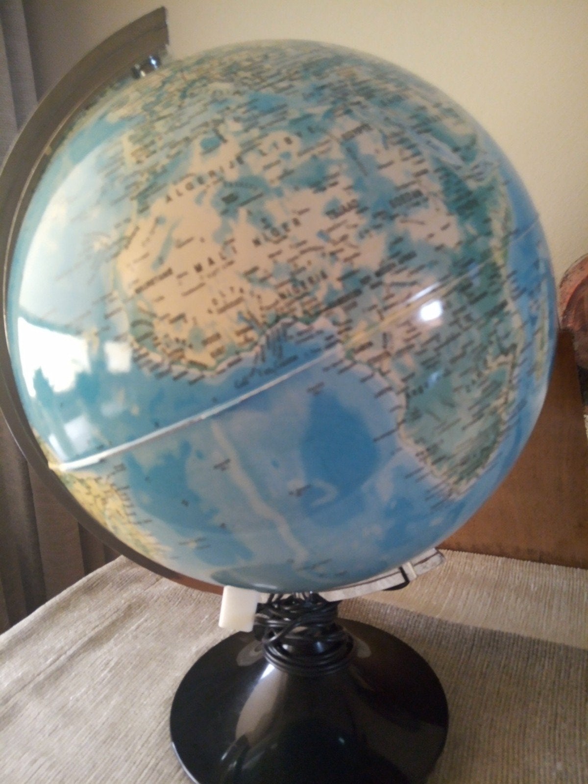 Vintage wereldbol globe met schakelaar en verlichting, Ophalen of Verzenden, Verlicht, Zo goed als nieuw