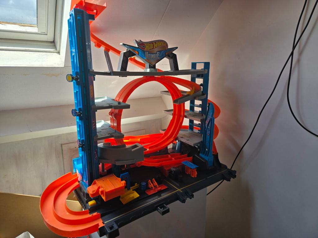 Hotweels garage en extra, Kinderen en Baby's, Speelgoed | Racebanen, Ophalen of Verzenden, Gebruikt, Handmatig, Hot Wheels