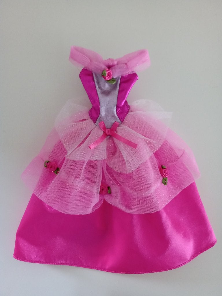 Lange Jurken voor (BARBIE) Poppen (21 foto’s), Ophalen of Verzenden, Gebruikt, Kleertjes