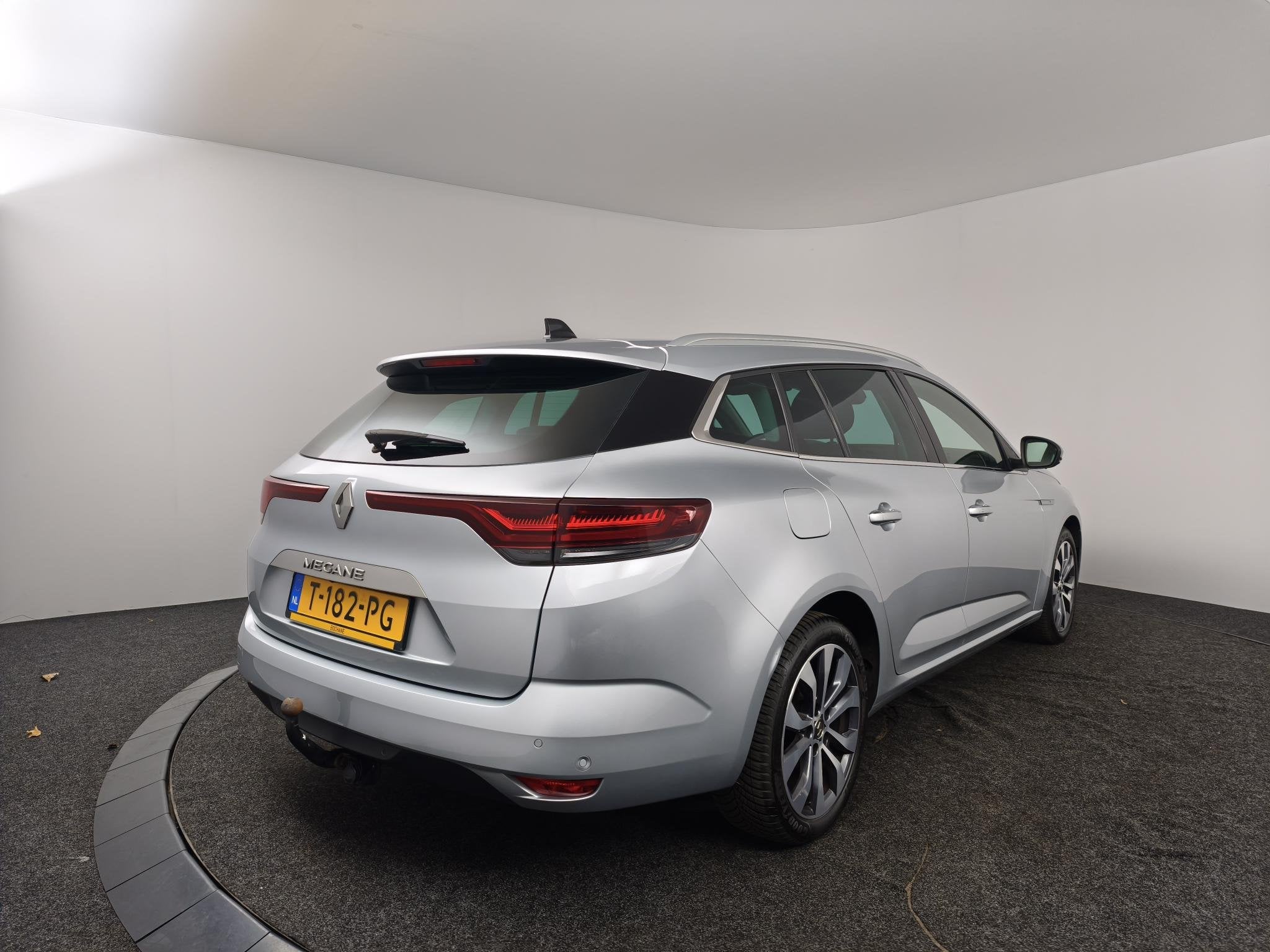 Renault Mégane Estate 1.3 TCe 140 Techno | NAP | Navigatie, Stof, Gebruikt, Euro 6, 4 cilinders