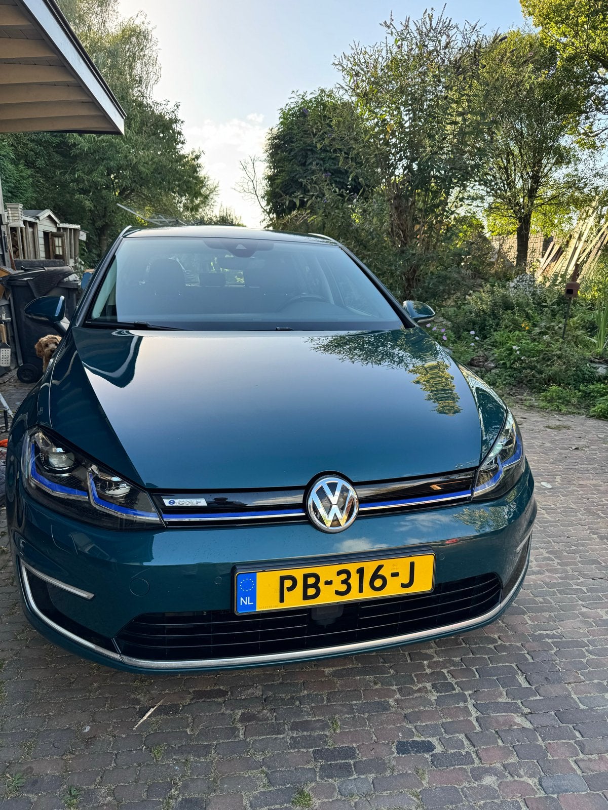 Volkswagen Golf E-golf Elektromotor 136pk 5D Aut. 2017 Groen, Auto's, Zwart, 35 kWh, Elektrisch, 315 min