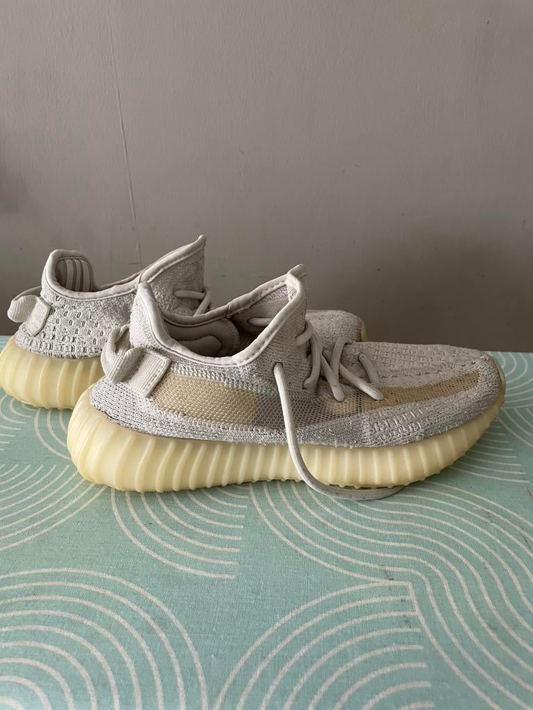Schoenen te koop 37,5 meisjesschoenen of jongensschoen, Wit, Ophalen of Verzenden, Sneakers of Gympen, Gedragen