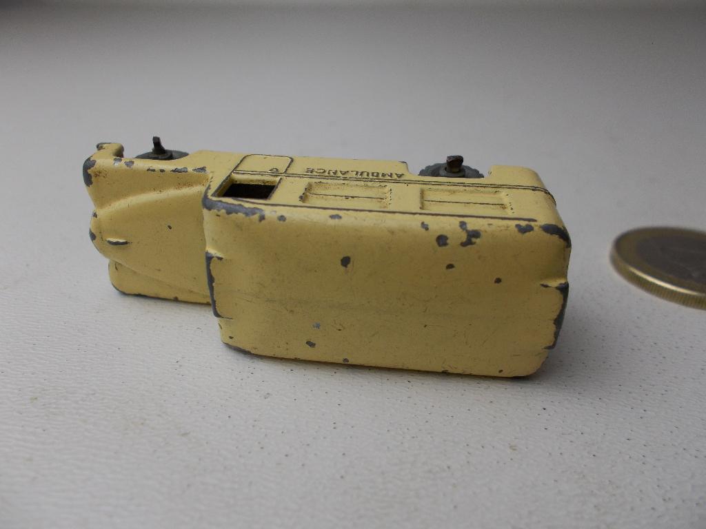 1956 Lesney No. 14A DAIMLER AMBULANCE (-A-), Ophalen of Verzenden, Gebruikt, Auto, Lesney