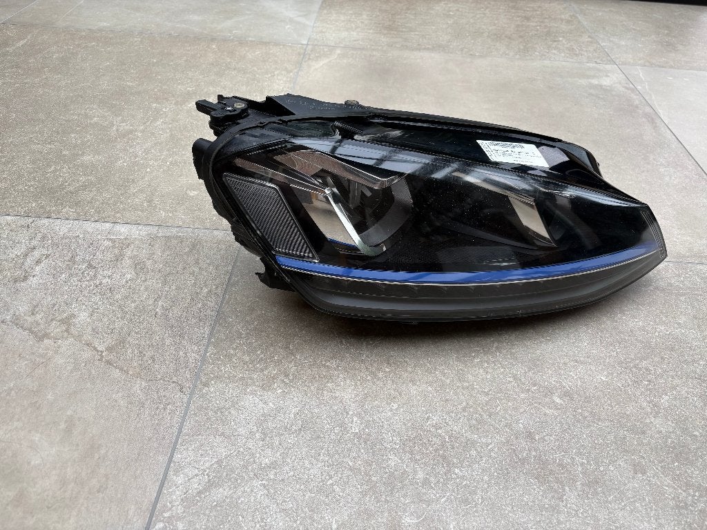VW Golf - koplamp rechts - 5GE941036 - 5GE941774, Ophalen, Gebruikt, Volkswagen