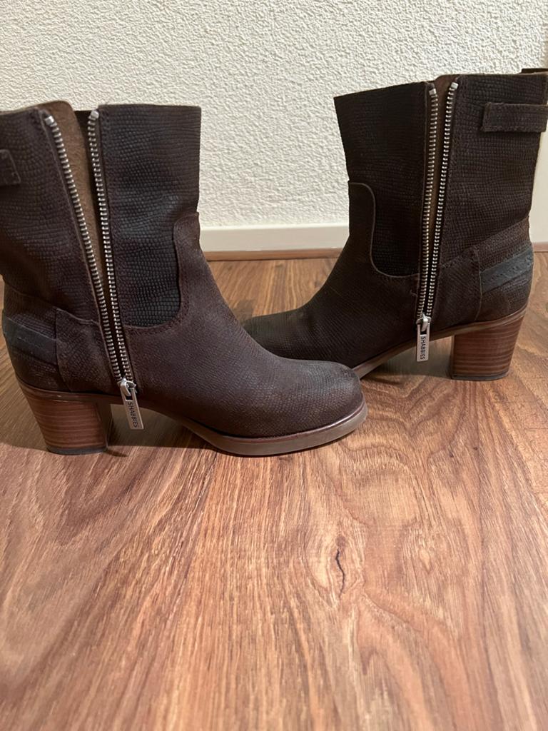 Bruine enkellaarzen met rits en gesp, Kleding | Dames, Schoenen, Bruin, Lage of Enkellaarzen, Ophalen of Verzenden, Zo goed als nieuw