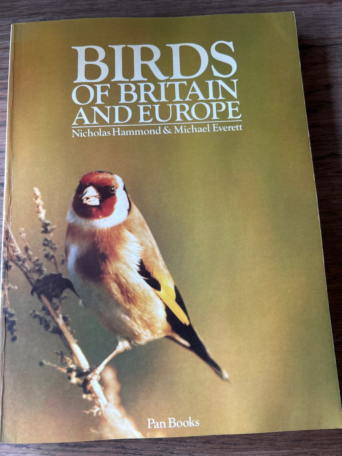 Birds of Britain and Europe - Nicholas Hammond & Michael Eve, Ophalen of Verzenden, Zo goed als nieuw, Vogels