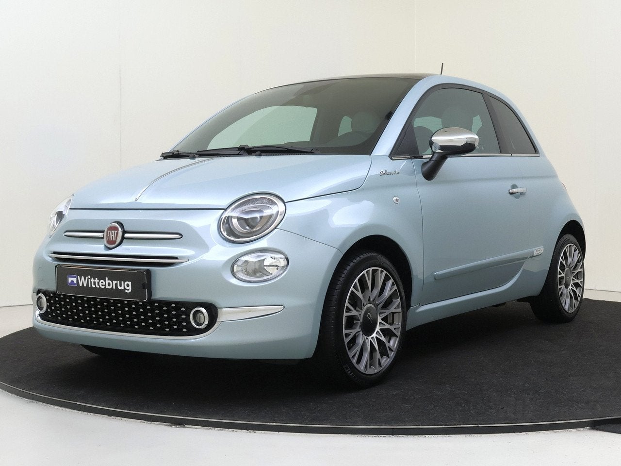 Fiat 500 1.0 Hybrid Dolcevita (bj 2022), 4 stoelen, Bedrijf, Handgeschakeld, 999 cc