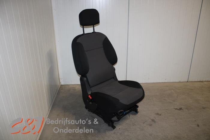 Stoel links van een Peugeot Partner, Auto-onderdelen, Gebruikt, -, -, Ophalen of Verzenden