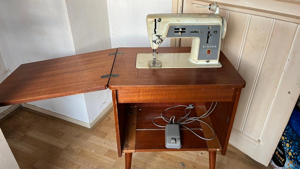 Singer naaimachine, Ophalen