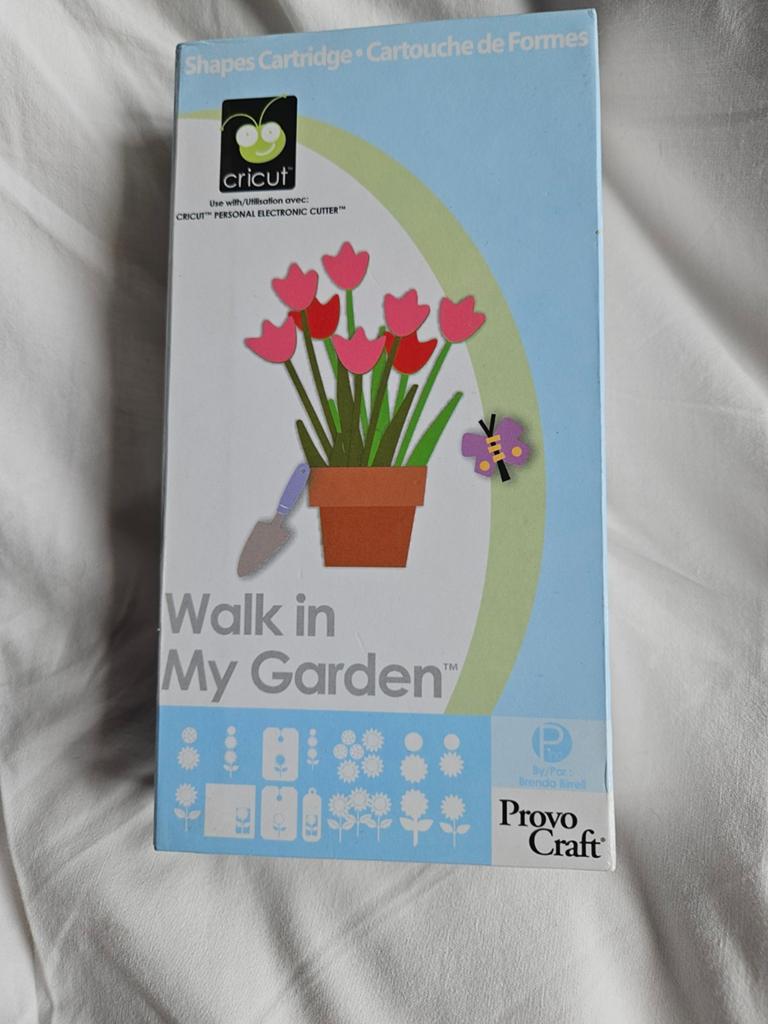 Cricut Shapes Cartridge 'Walk in My Garden', Hobby en Vrije tijd, Knutselen, Gereedschap of Toebehoren, Meerkleurig, Natuur en Bloemen