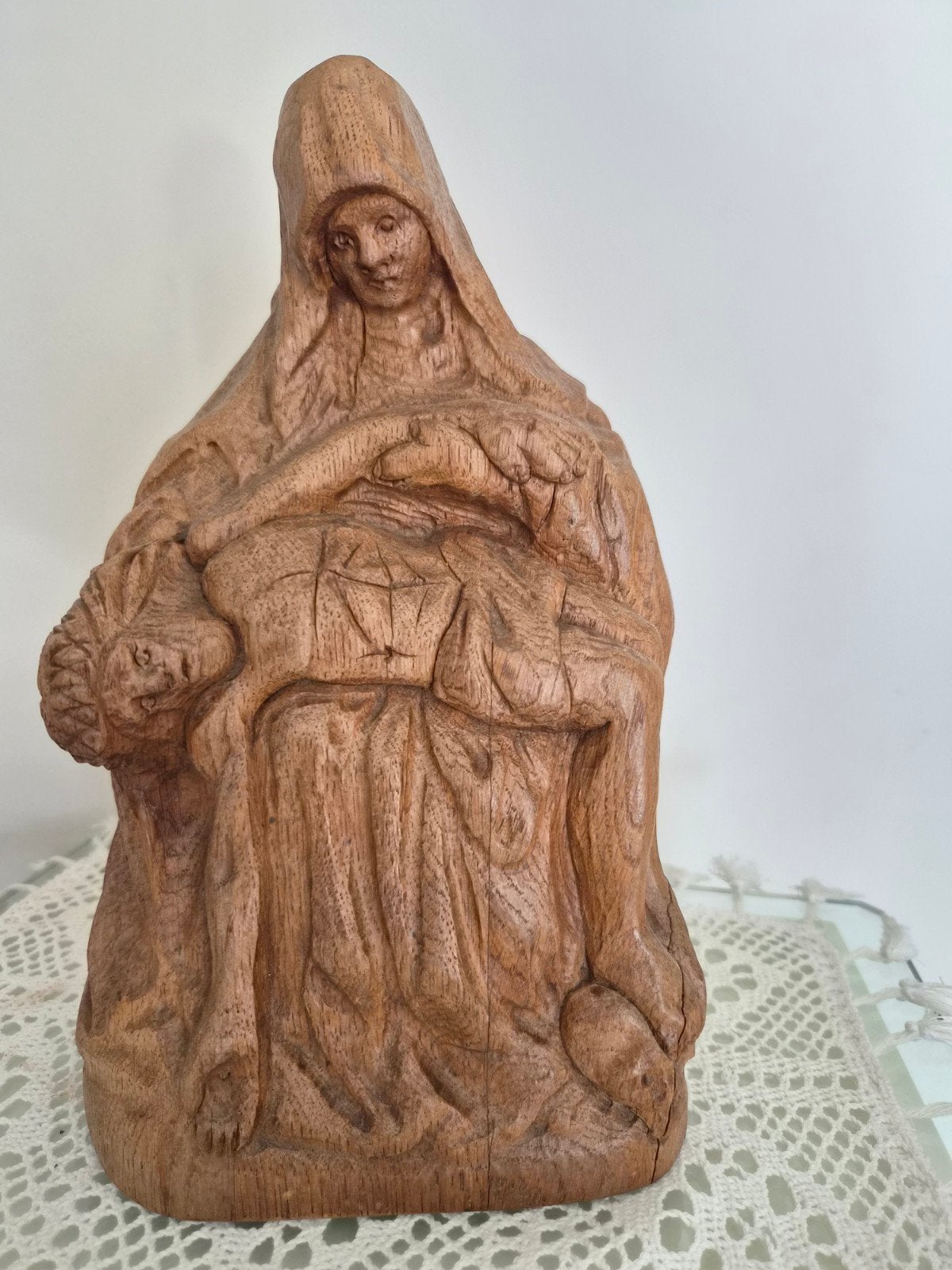 Antieke Houten Piëta - Gesigneerd 1925, Houtsnijwerk, Ophalen of Verzenden, 20 - 50 cm, Hout