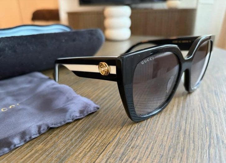 Gucci zonnebril, Ophalen of Verzenden, Zo goed als nieuw, Zwart, Overige merken