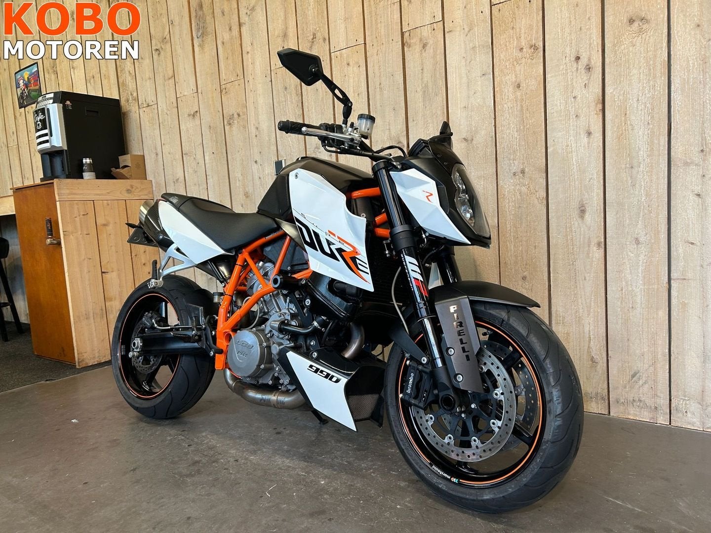 KTM KTM 990 SUPERDU (bj 2009), 2 cilinders, KTM, Motorrijbewijs A, Bedrijf