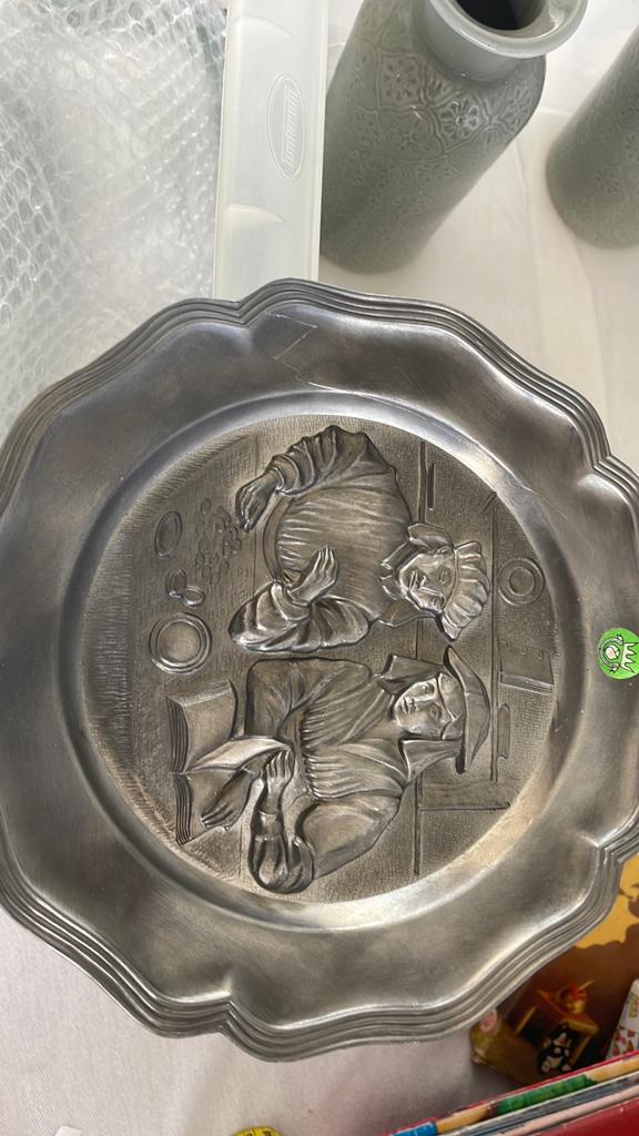 Vintage tinnen wandbord met reliëf, Duitsland, Antiek en Kunst, Antiek | Tin, Ophalen
