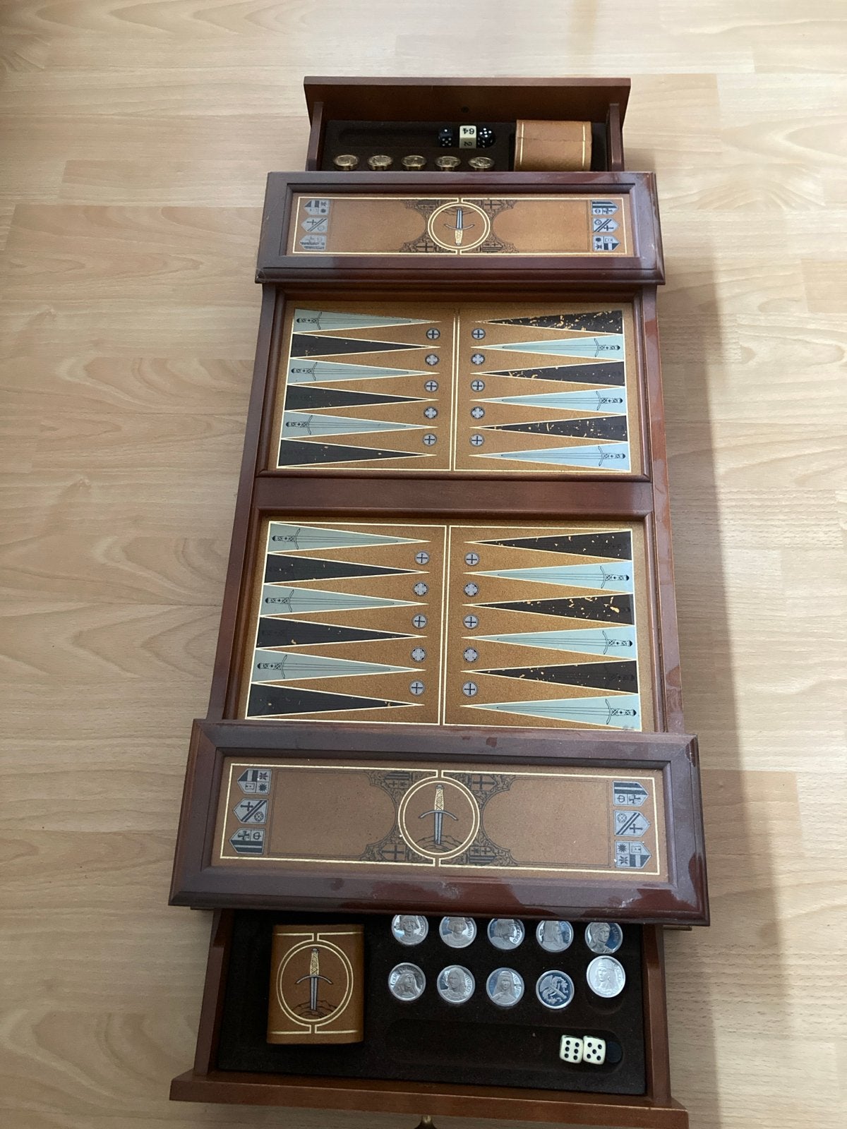 De Legende van Excalibur Backgammon Spel, Een of twee spelers, Ophalen, Zo goed als nieuw