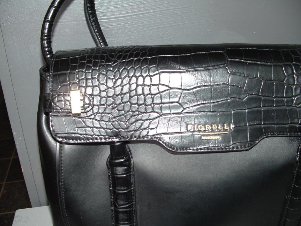 Fiorelli prachtige zwarte tas, veel vakken en opbergruimte, Ophalen of Verzenden, Zo goed als nieuw, Zwart, Handtas