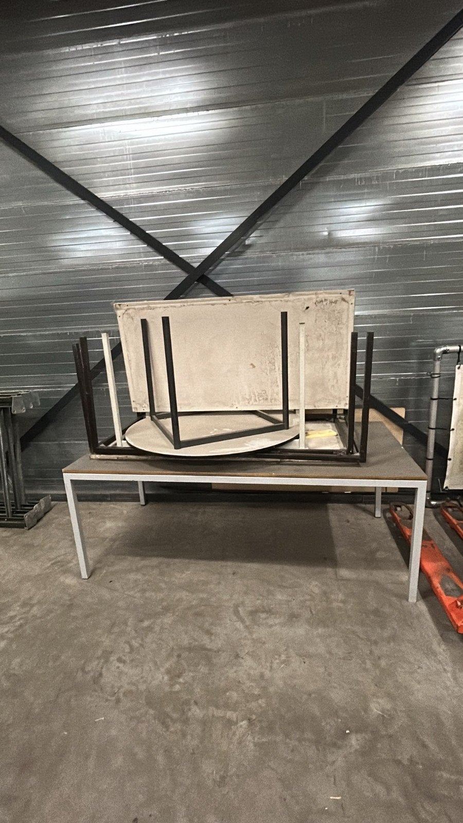 Diverse tafels - Ideaal voor projecten of hergebruik, Overige houtsoorten, Gebruikt, Industrieel, functioneel, 150 tot 200 cm