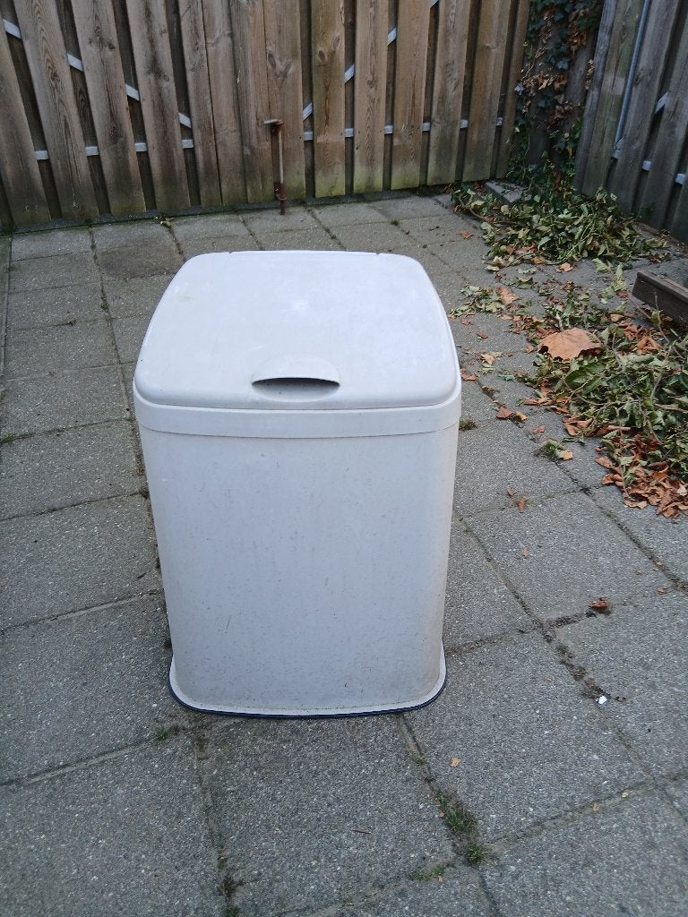 Vuilnisbak, 40 liter of meer, Ophalen, Gebruikt, Kunststof