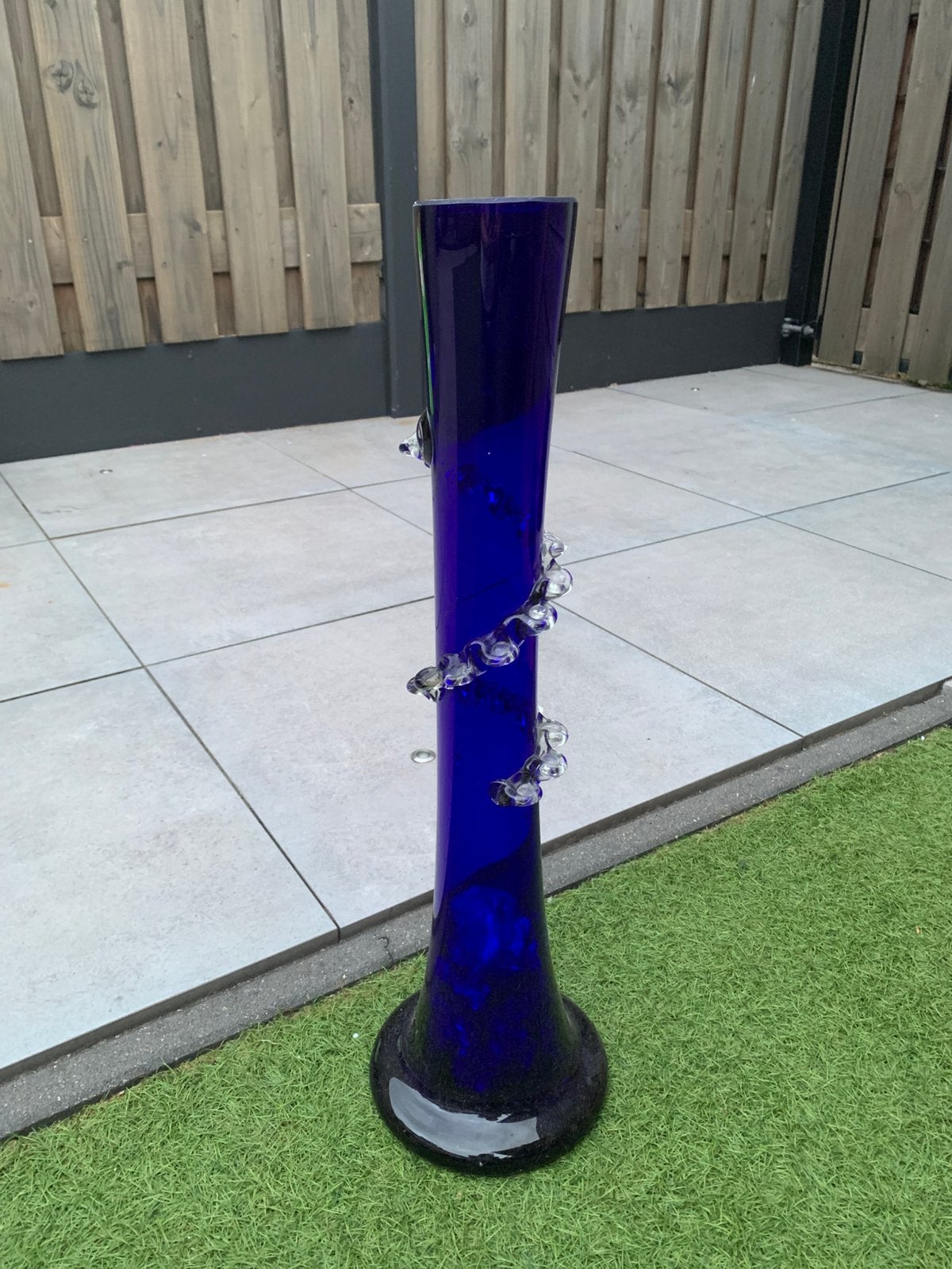 Gratis vaas (handmade), Huis en Inrichting, Woonaccessoires | Vazen, Ophalen, Zo goed als nieuw, Blauw, Glas