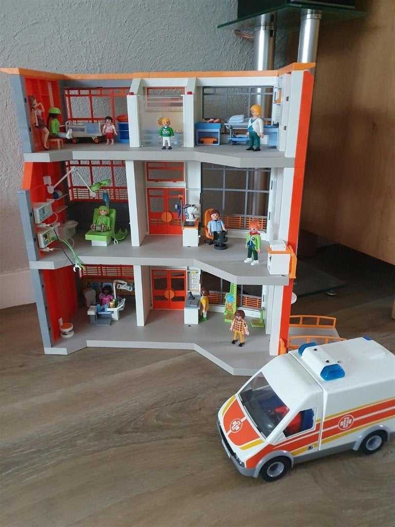 Playmobil kinderziekenhuis met uitbreidingen, Kinderen en Baby's, Speelgoed | Playmobil, Ophalen, Gebouw, Complete set, Zo goed als nieuw