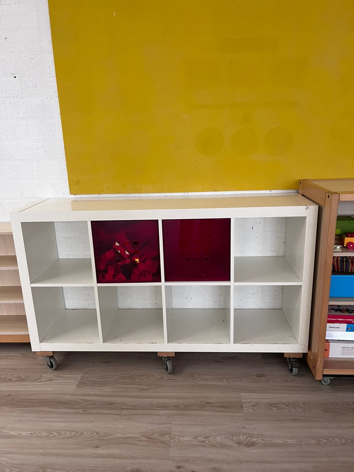 Ikea kastje op wielen, Huis en Inrichting, Ophalen, Overige materialen, Gebruikt, Minder dan 150 cm
