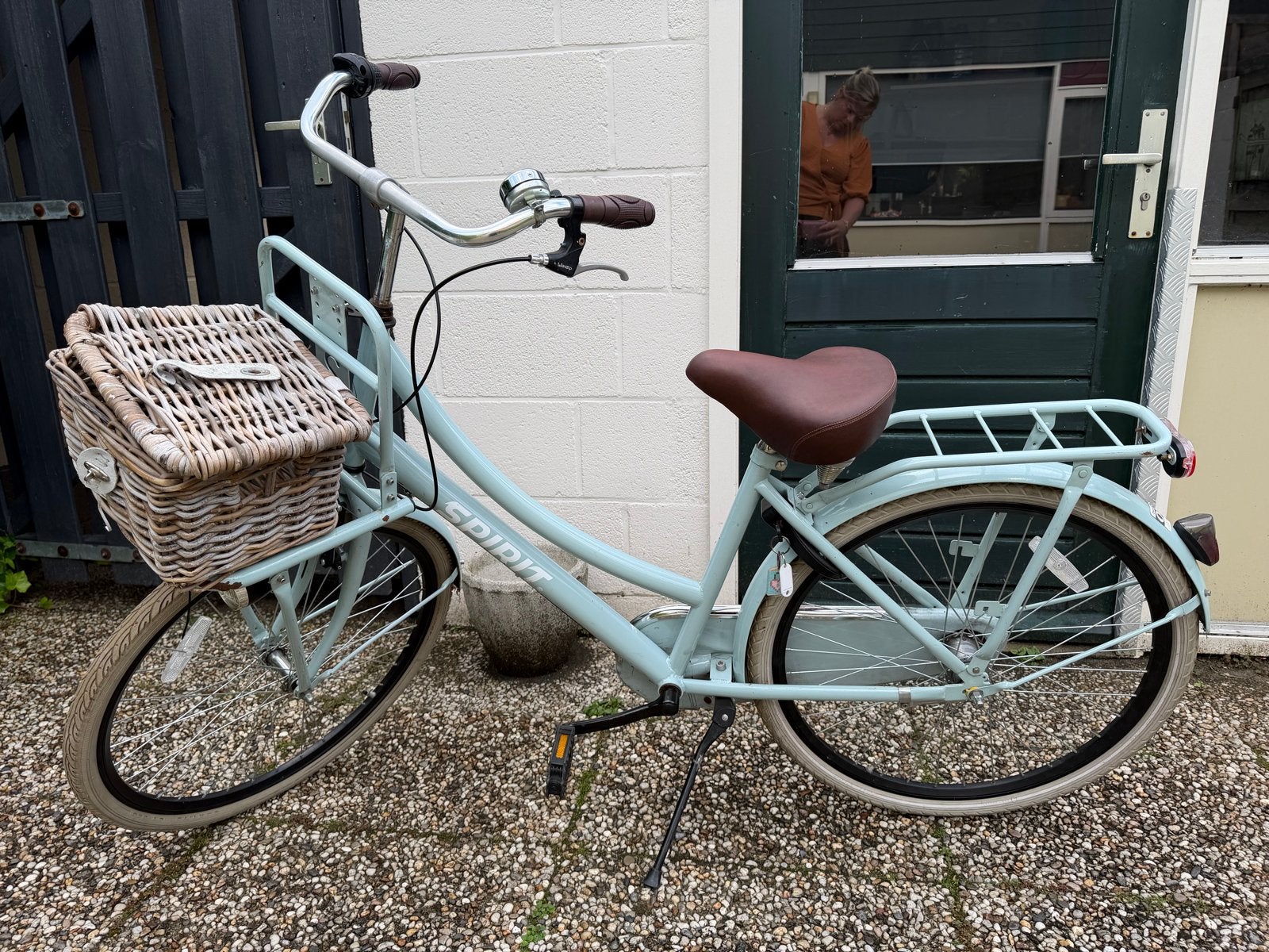 Spirit 26 inch meisjesfiets met rietenmand, Fietsen en Brommers, Fietsen | Meisjes, Ophalen, Gebruikt, 26 inch of meer, Versnellingen
