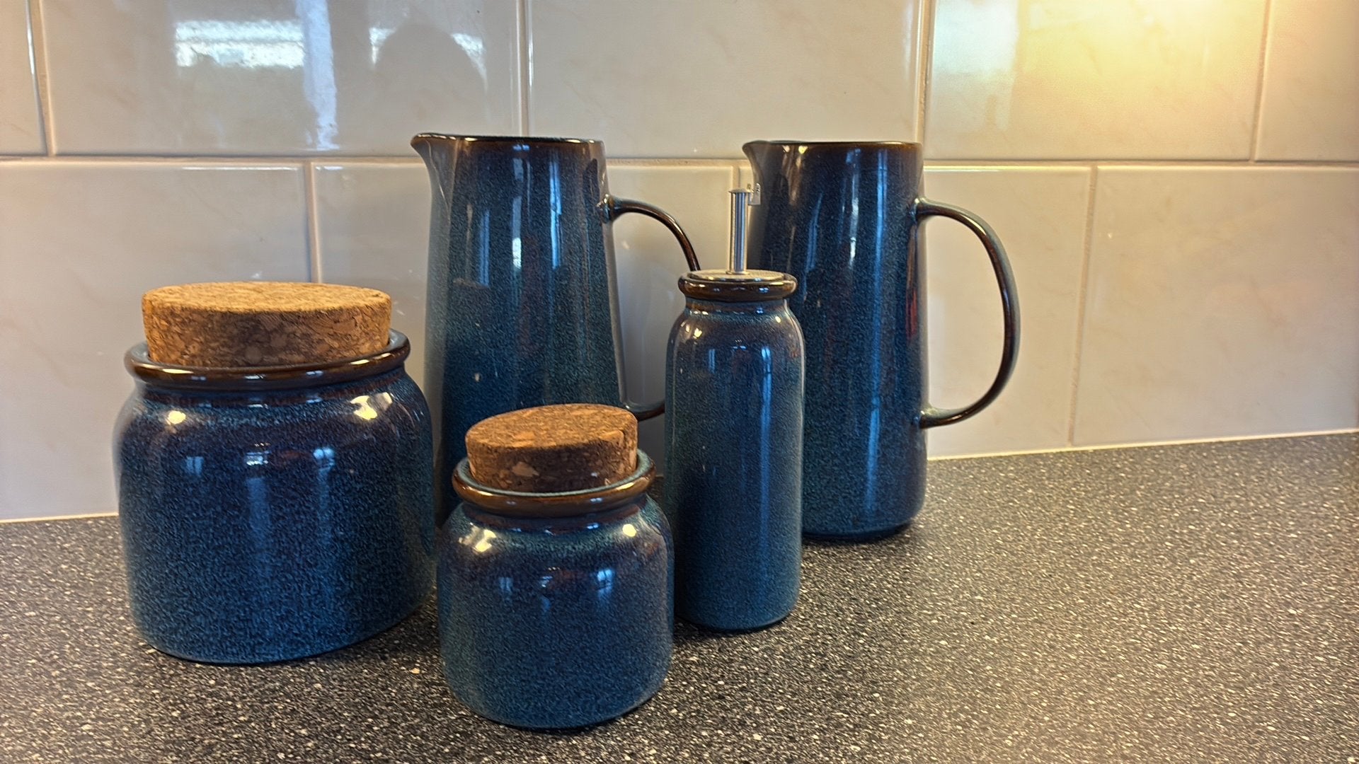Ikea gladelig in combi met Brugdhaj blauw, Huis en Inrichting, Ophalen of Verzenden, Zo goed als nieuw, Keramiek, Overige stijlen