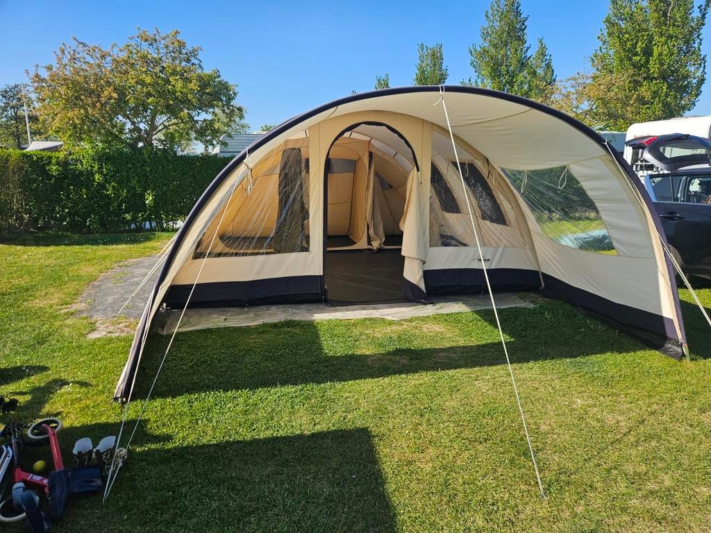 Obelink Familia 6, 6-persoons tunneltent, Ophalen, Gebruikt, Tot en met 6