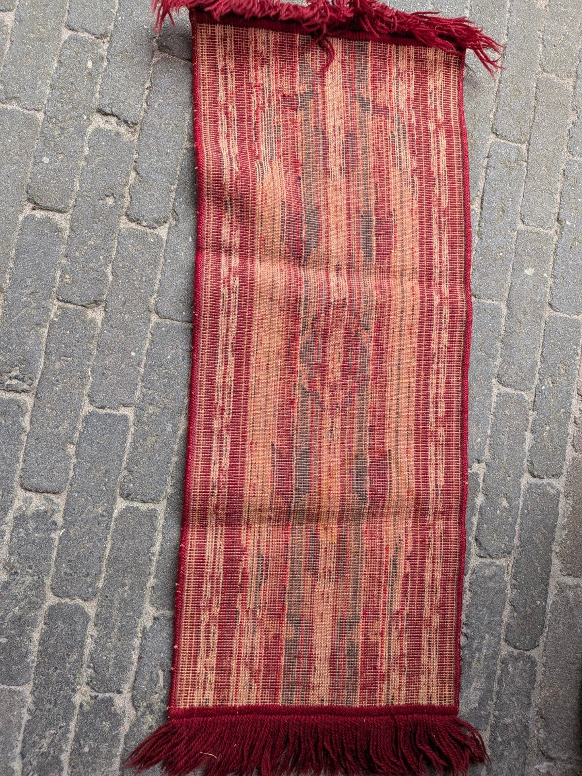 Vintage Oosterse Tafelloper Rood met Franjes 32x90 cm, Huis en Inrichting, Vintage, Minder dan 50 cm, Gebruikt, 50 tot 100 cm