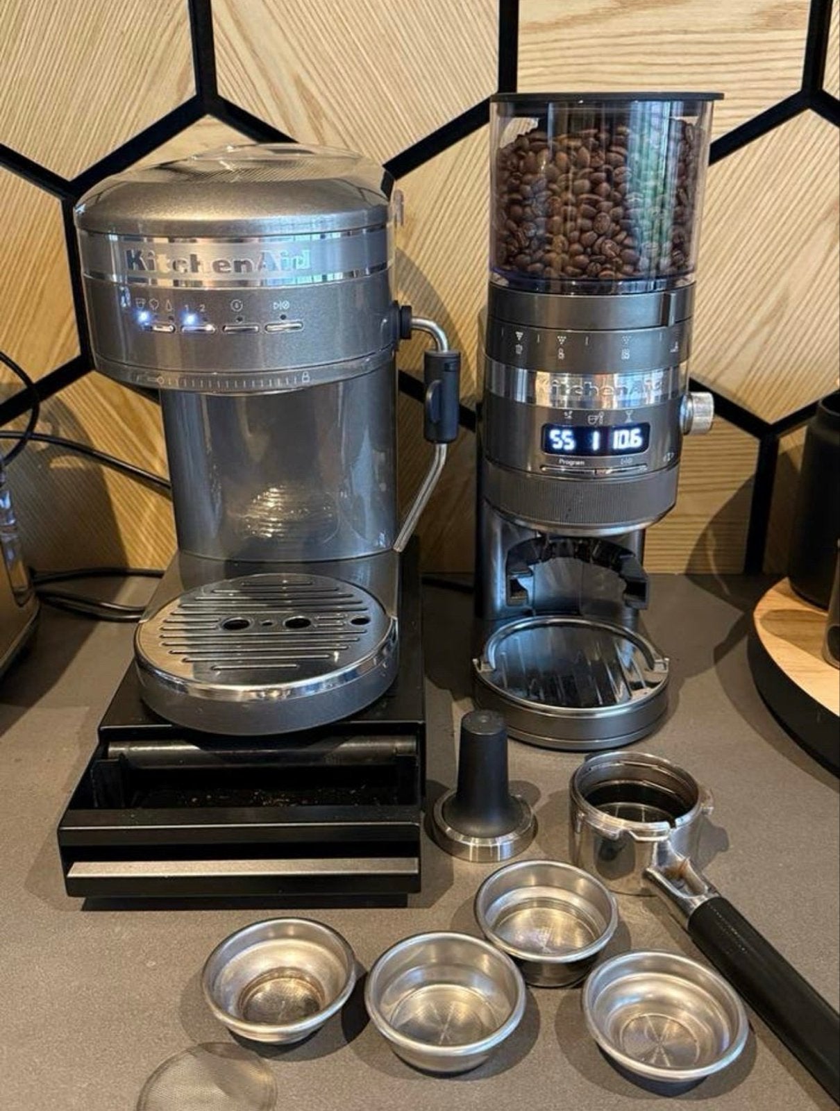 KitchenAid Artisan Piston Espressomachine met bonenmaler, Witgoed en Apparatuur, Ophalen, Espresso apparaat, Koffiebonen, Zo goed als nieuw