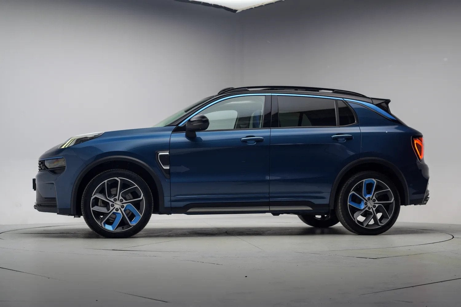 Lynk & Co 01 1.5 PHEV [ Panorama Navi Apple/Android Stoelver, Auto's, Lynk & Co, Automaat, Bedrijf, 1854 kg, Hybride Elektrisch/Benzine