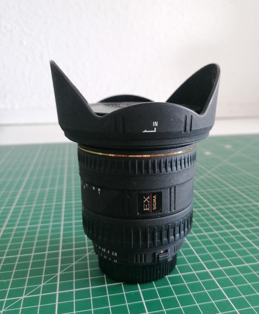 Sigma 17-35mm EX Aspherical f 2.8-4 (Nikon-vatting)  € 150,0, Ophalen of Verzenden, Zo goed als nieuw, Standaardlens