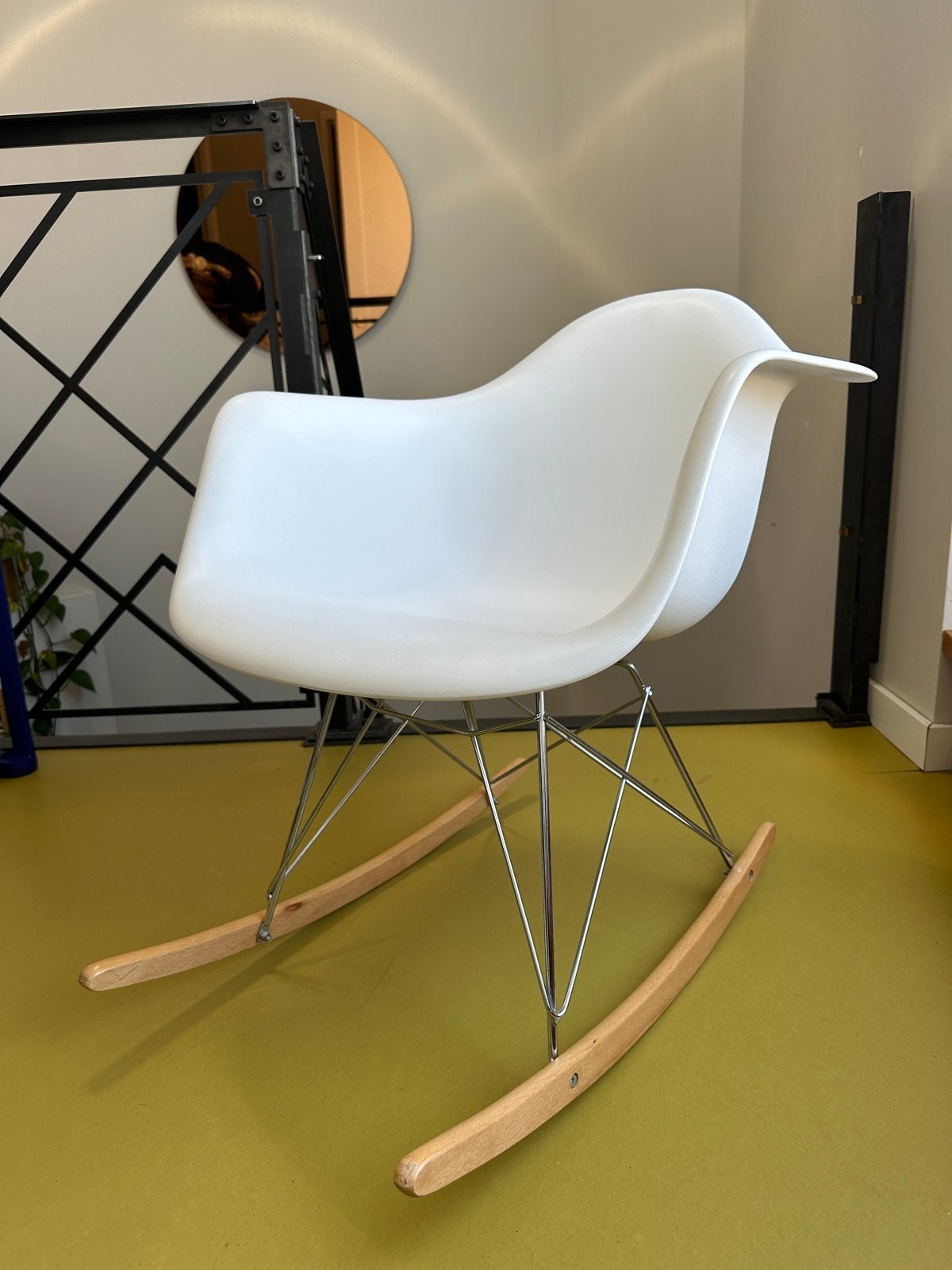 Eames replica Schommelstoel Wit - Vitra Design Klassieker, Ophalen, Kunststof, Wit, Zo goed als nieuw