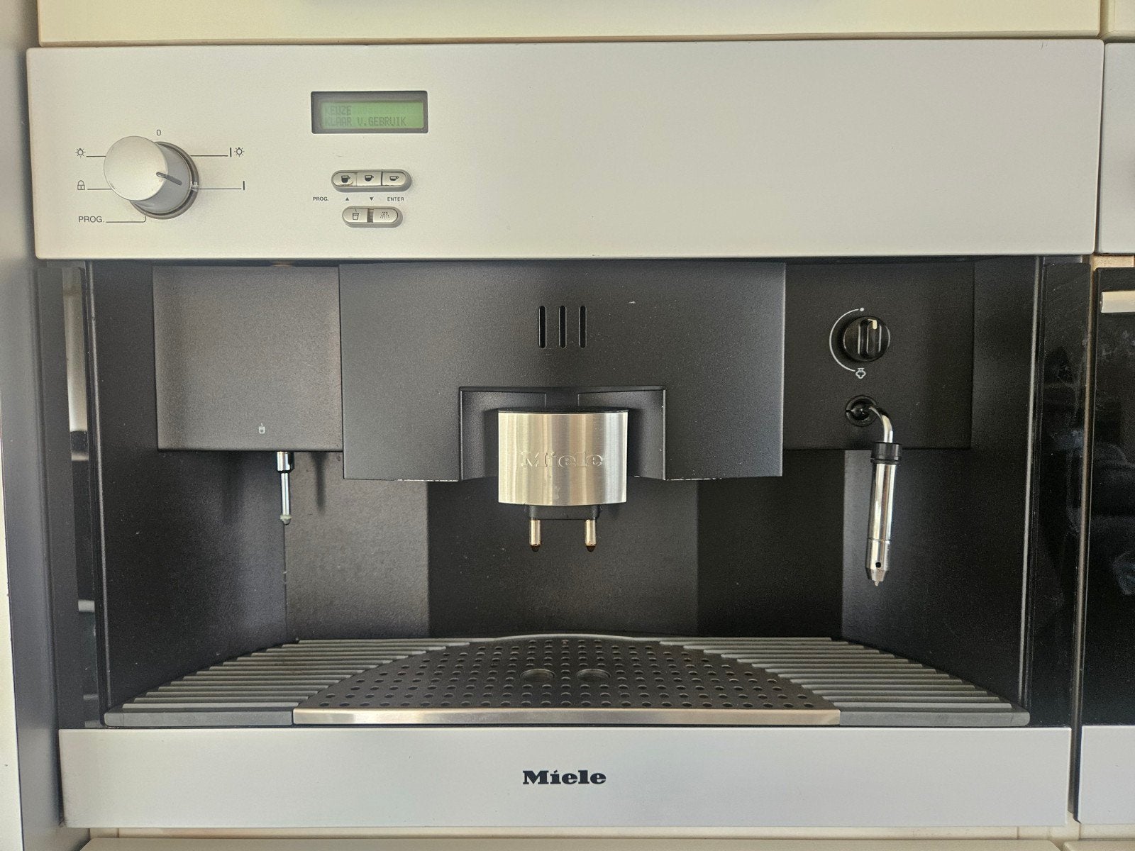 Miele inbouw koffiemachine, Ophalen, Afneembaar waterreservoir, Gebruikt, Koffiemachine