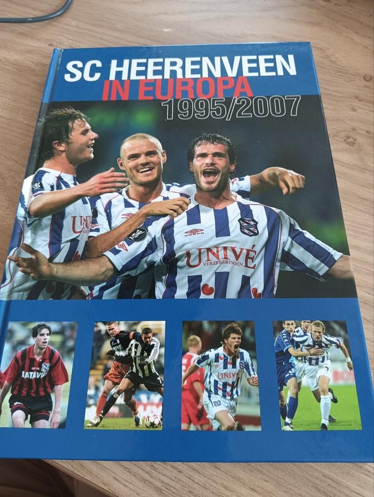 Sc Heerenveen in Europa 1995/2007, Ophalen of Verzenden, Zo goed als nieuw, Overige binnenlandse clubs, Boek of Tijdschrift