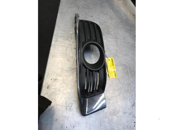 Grille van een Suzuki Kizashi, Gebruikt, -, -, Ophalen of Verzenden