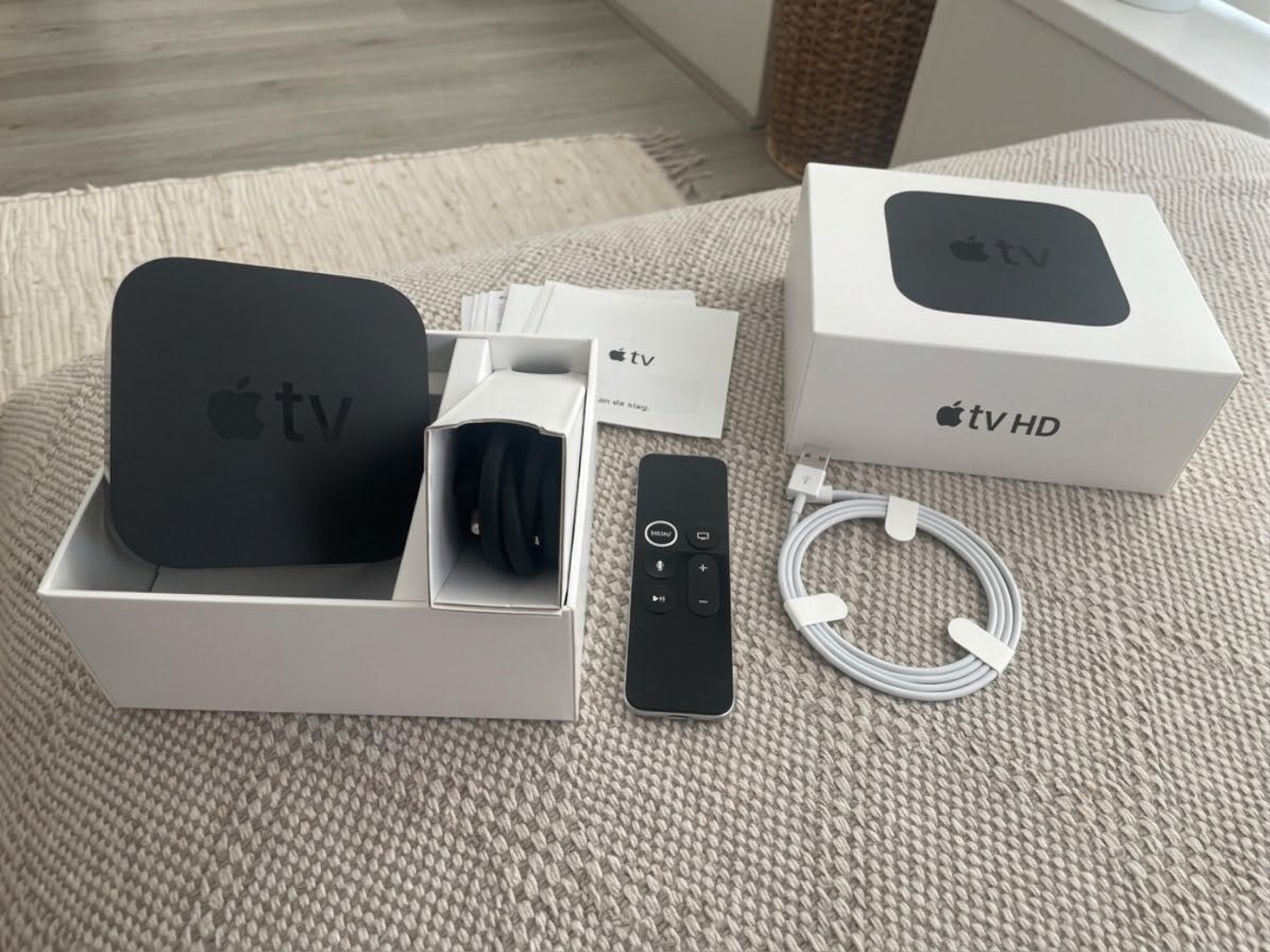 Apple TV 4 HD 32GB. ZIGGO GO/HBO/NETFLIX/NPO/PRIME/2026/ZGAN, Ophalen, Zo goed als nieuw, HDMI, Minder dan 500 GB