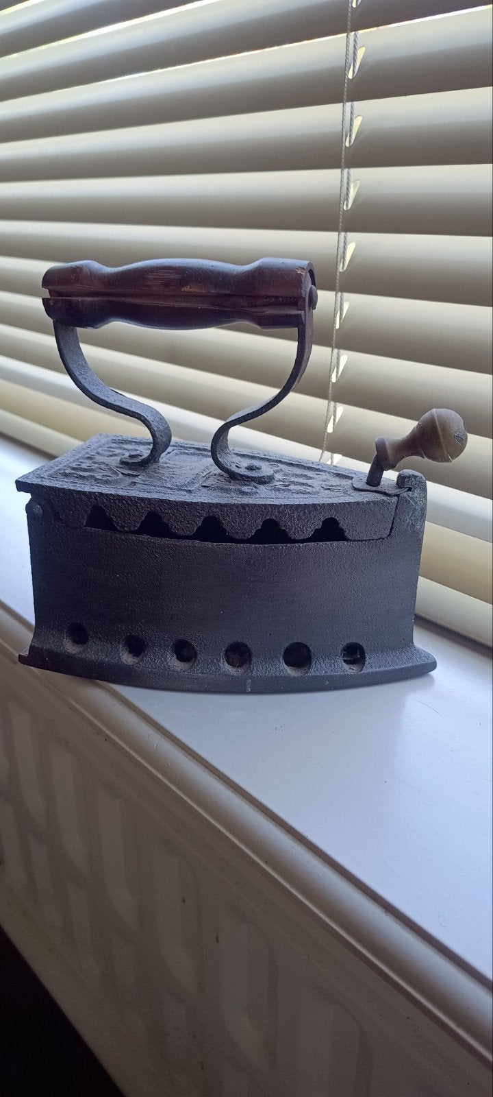 Antiek strijkijzer op kolen - decoratief gietijzer, Ophalen of Verzenden