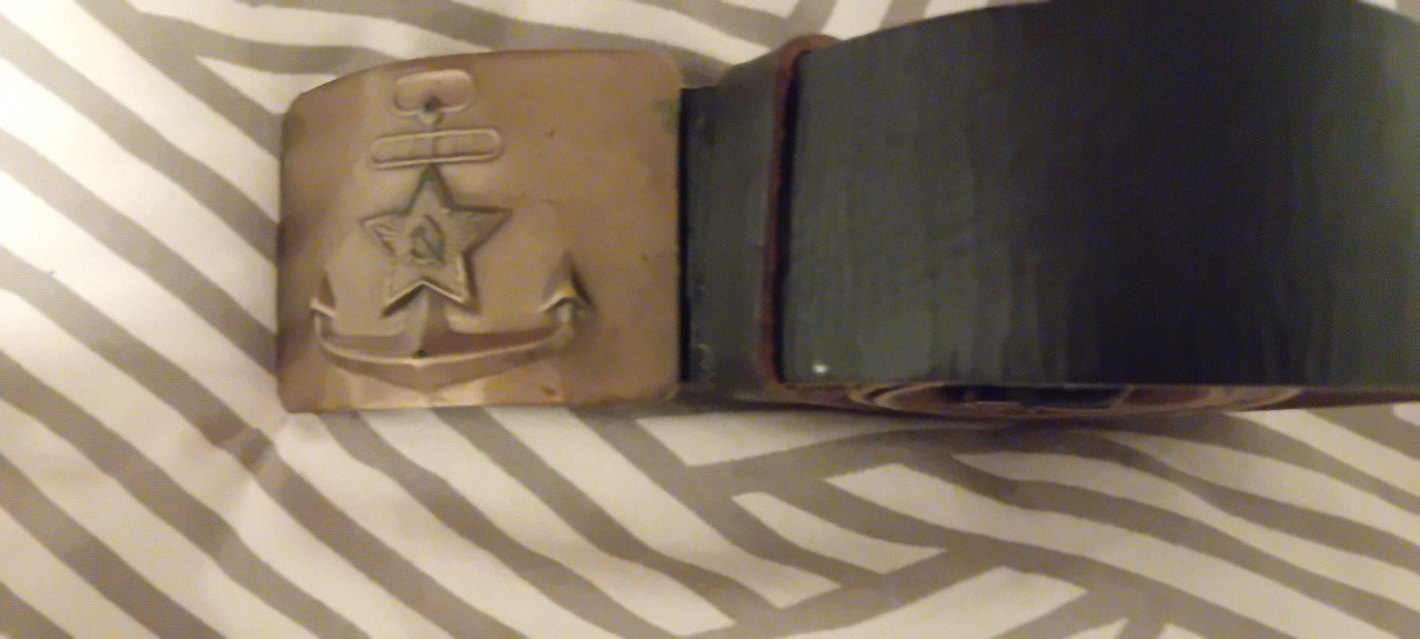 Rode Marine Officiersriem WOII/Koude Oorlog + Insignes, Verzamelen, Ophalen of Verzenden, Overige soorten, Overige gebieden, Embleem of Badge