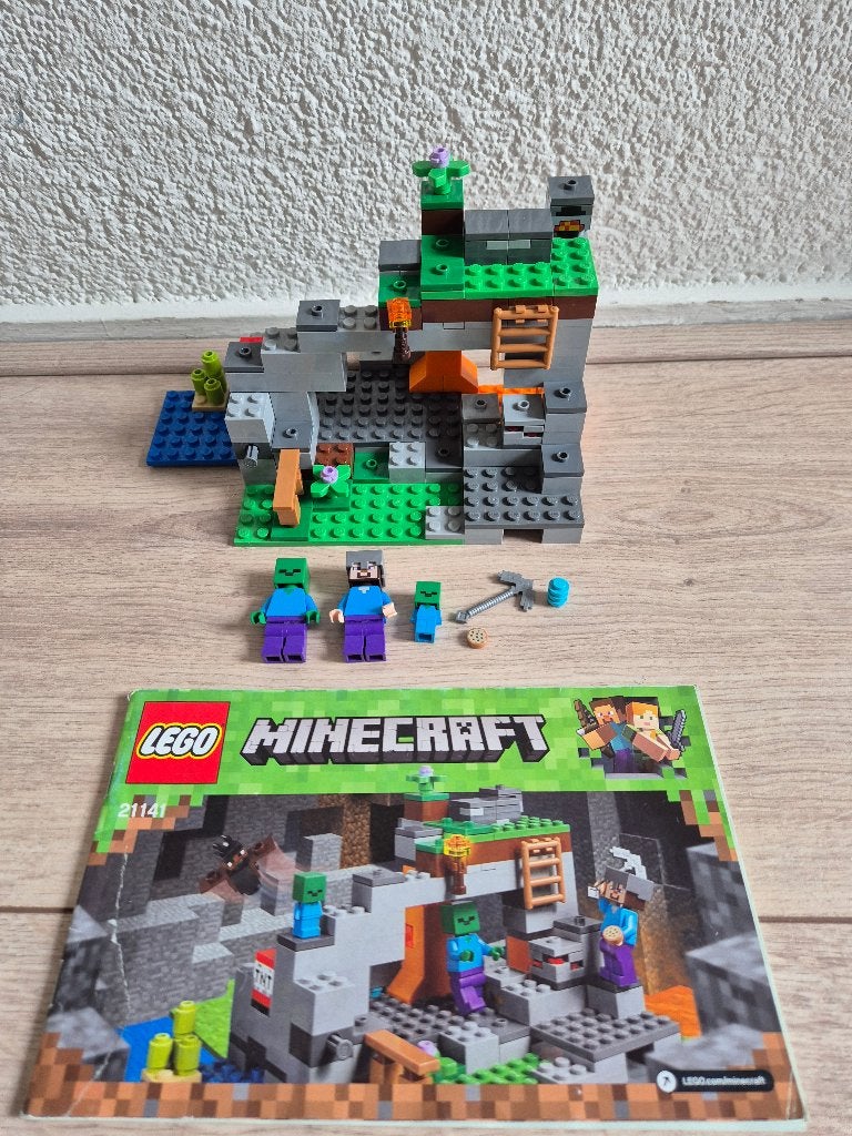 Lego Minecraft 21141 The Zombie Cave, Compleet, Gebruikt, Minecraft, Lego