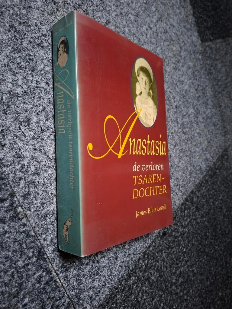 James Blair Lovell - Anastasia, Boeken, Ophalen of Verzenden, Gelezen