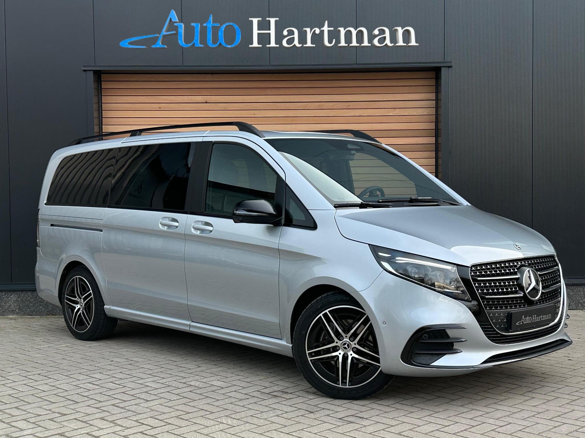 Mercedes-Benz V-klasse 300 L2 Avantgarde AMG 6PERSOONS|ELEKD, Auto's, Mercedes-Benz, Automaat, Achterwielaandrijving, Gebruikt