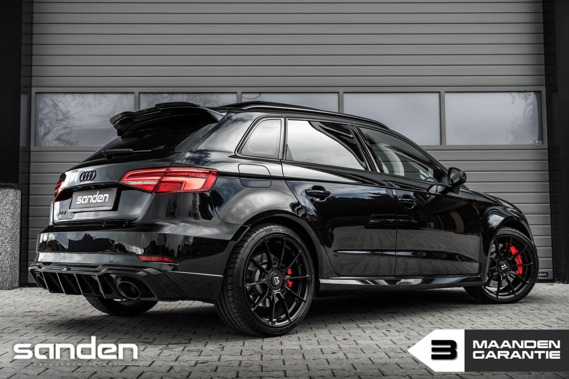 Audi RS3 2.5TFSI quattro|Pano|Maxton|RS Seats|Carbon|B&O|ACC, Automaat, RS3, Zwart, Leder
