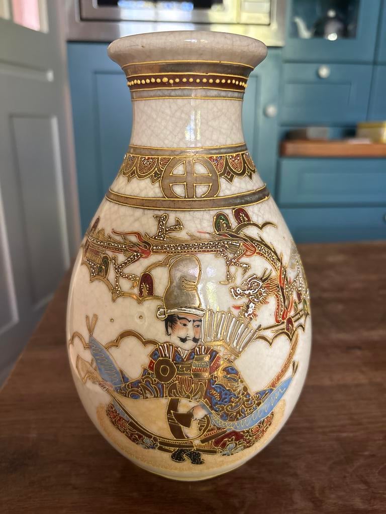 Antieke Japanse Satsuma Vaas met Samurai en Draak, Ophalen